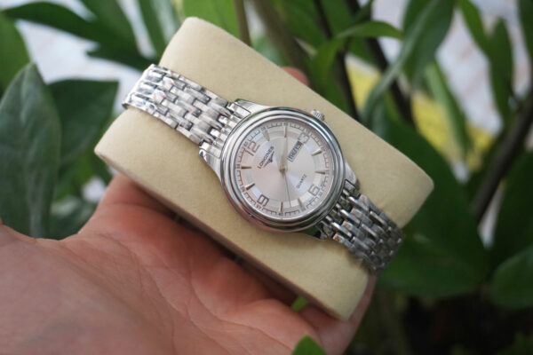 Đồng Hồ Đeo Tay Longines Quartz kính Sapphire Đồng hồ đeo tay 1 triệu - 2 triệu 5