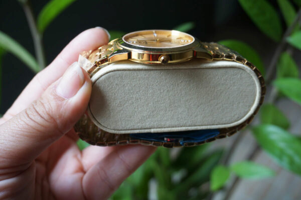 Đồng Hồ Đeo Tay OmeGa kính sapphire (mạ vàng) Đồng hồ 300k 5