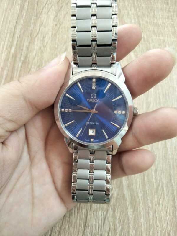 Đồng hồ omega mặt xanh, kính Sapphire Đồng hồ đeo tay 1 triệu - 2 triệu Dây da đồng hồ màu xanh dương 3