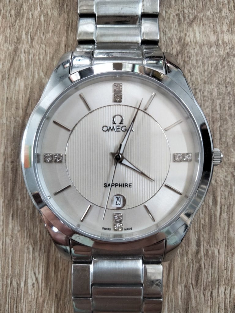 Đồng hồ đeo tay OMeGa kính sapphire (Nam - Màu Bạc)  
